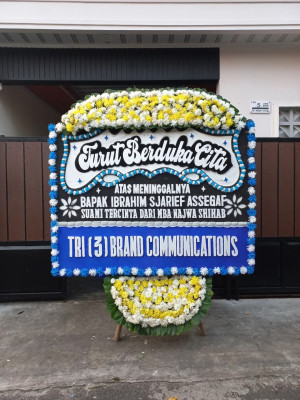 Papan Bunga Duka di Naga Huta